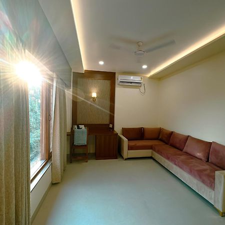 Hotel Ananda Kashi Benares Buitenkant foto