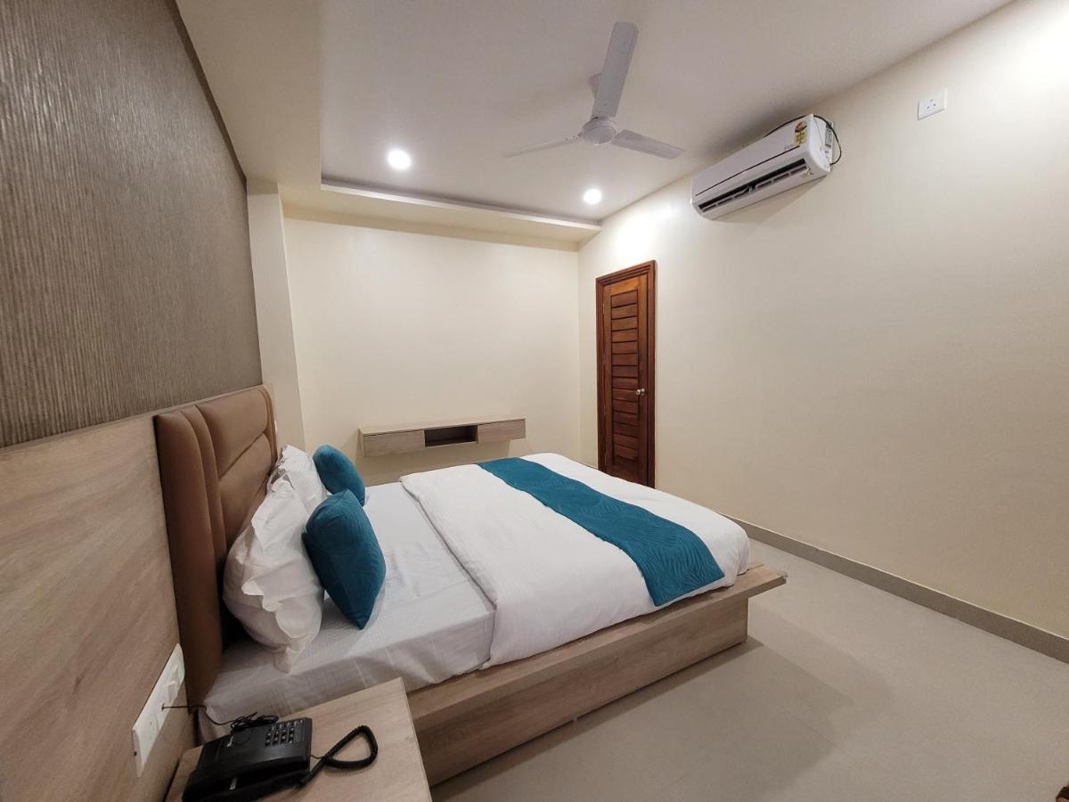 Hotel Ananda Kashi Benares Buitenkant foto