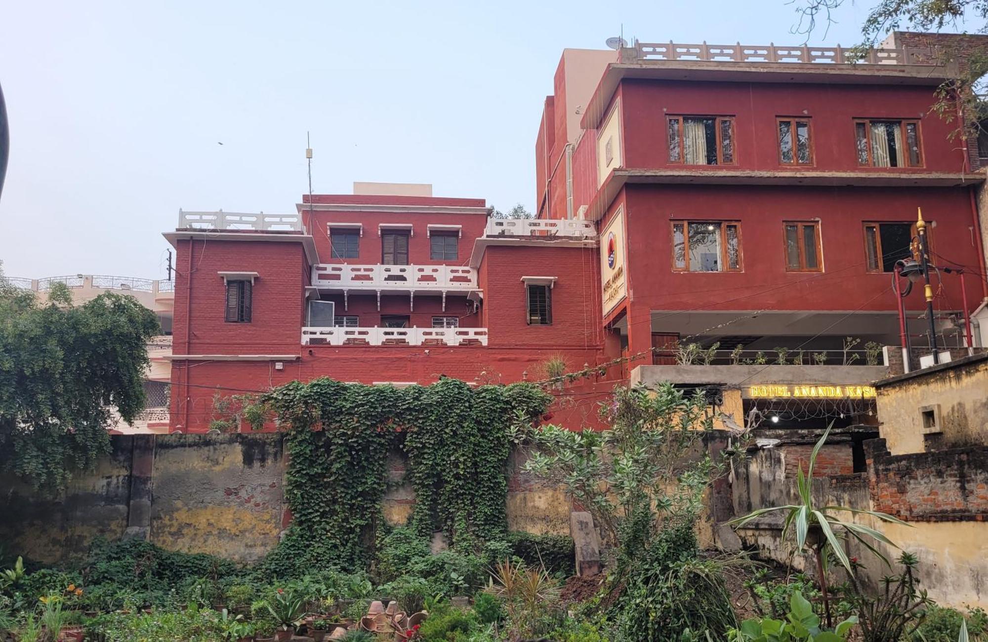 Hotel Ananda Kashi Benares Buitenkant foto